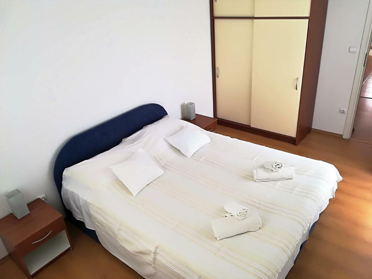 Apartman Rosanda Premuda Exteriér fotografie